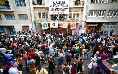 Nyilatkozat a Színház- és Filmművészeti Egyetem melletti szolidaritás ügyében